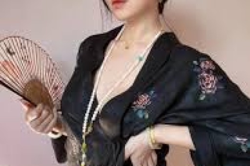 一天4个瓜景甜被曝、Coco冻卵、顶流小花新恋情都是大瓜